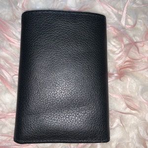 Mens trifold black wallet